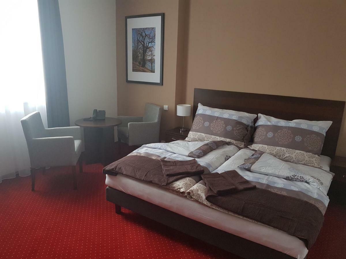 Wellness Hotel Harmonie Třeboň מראה חיצוני תמונה