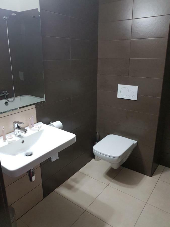 Wellness Hotel Harmonie Třeboň מראה חיצוני תמונה