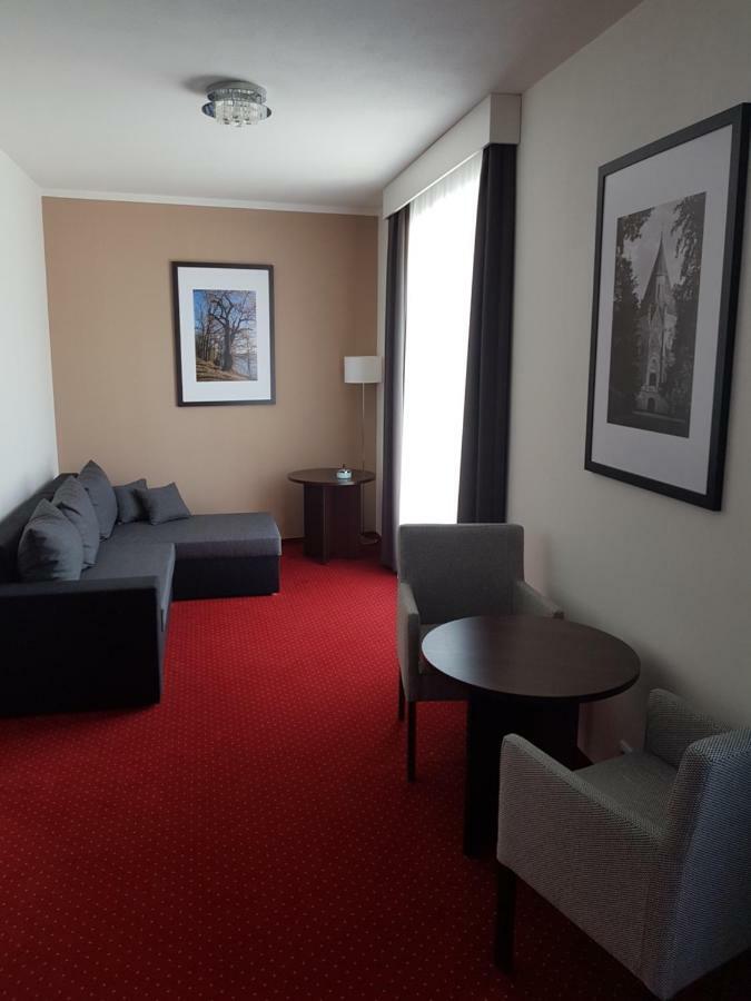Wellness Hotel Harmonie Třeboň מראה חיצוני תמונה