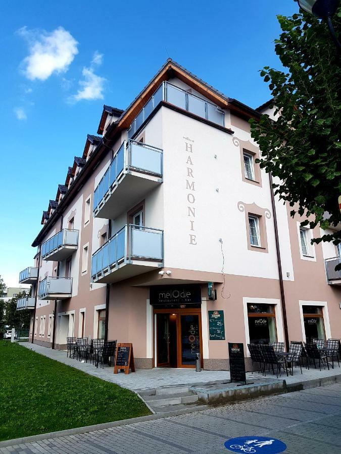 Wellness Hotel Harmonie Třeboň מראה חיצוני תמונה