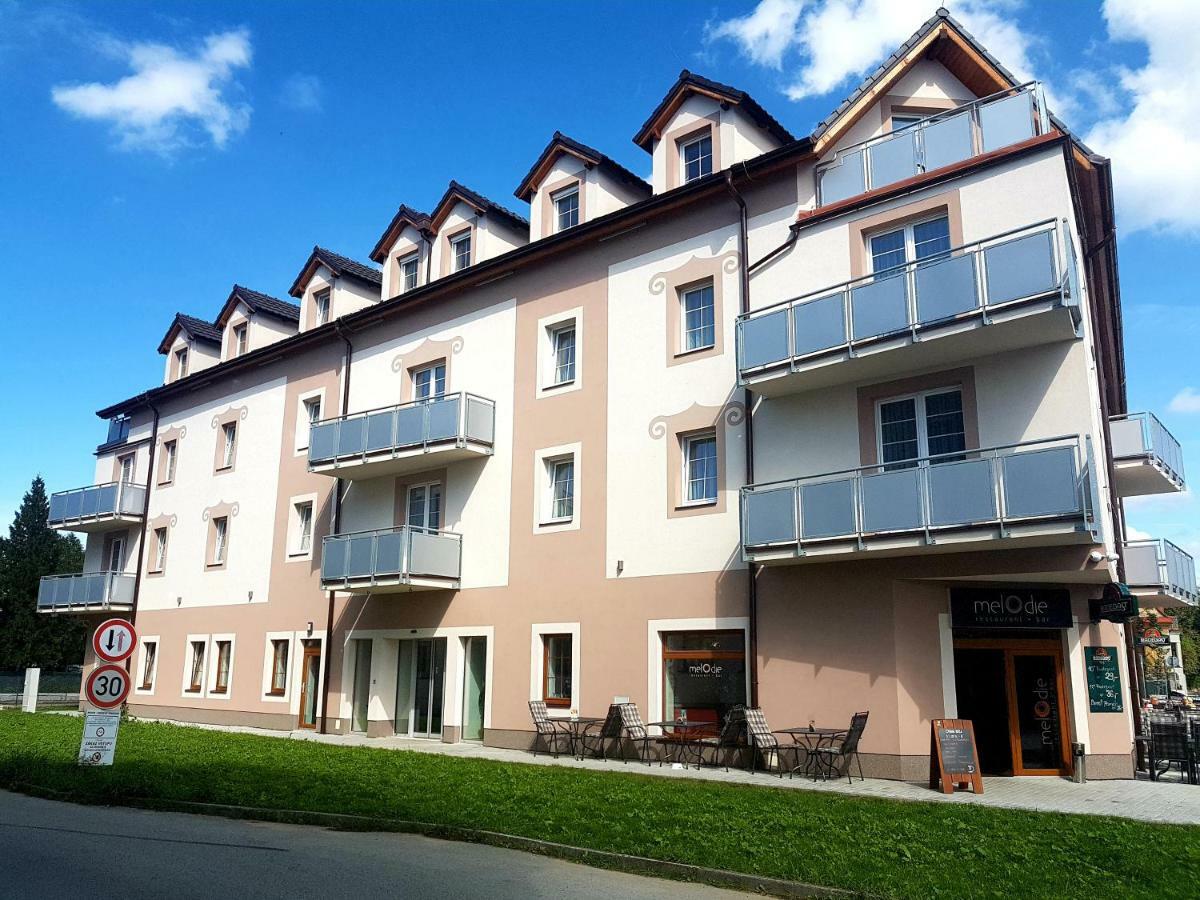 Wellness Hotel Harmonie Třeboň מראה חיצוני תמונה