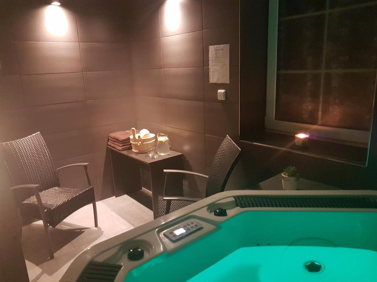 Wellness Hotel Harmonie Třeboň מראה חיצוני תמונה