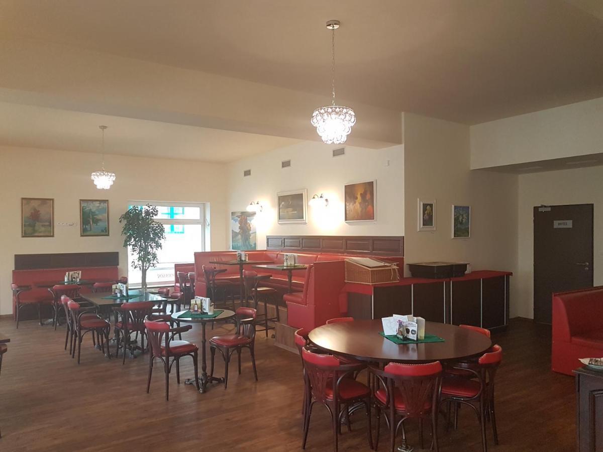 Wellness Hotel Harmonie Třeboň מראה חיצוני תמונה